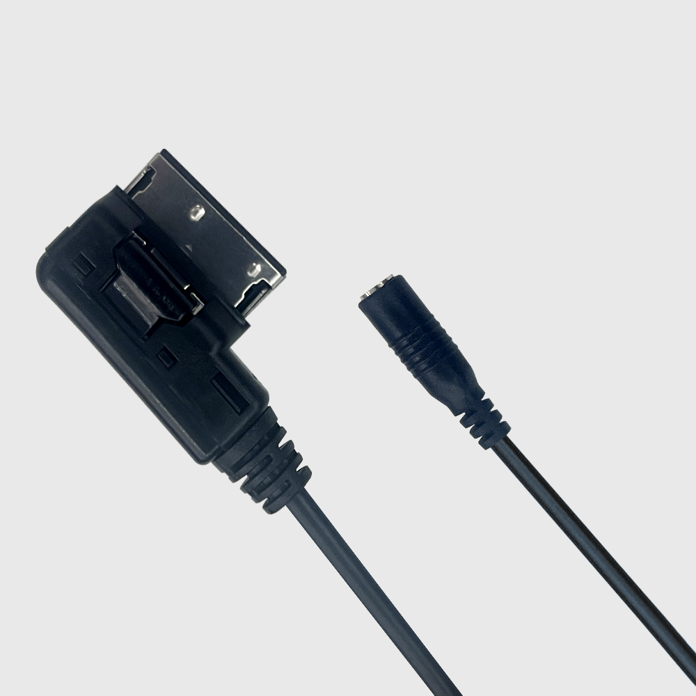 Cavo adattatore ausiliario Aud - Mdi Cable recensione e prezzo