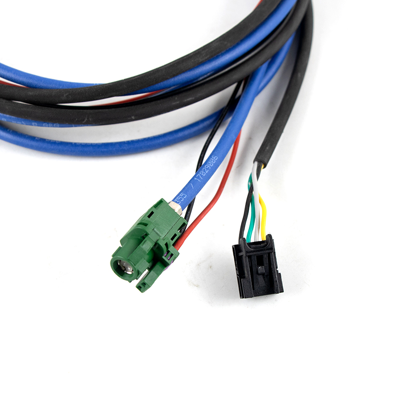Auto Media AUX USB Carplay Int - Mdi Cable recensione e prezzo